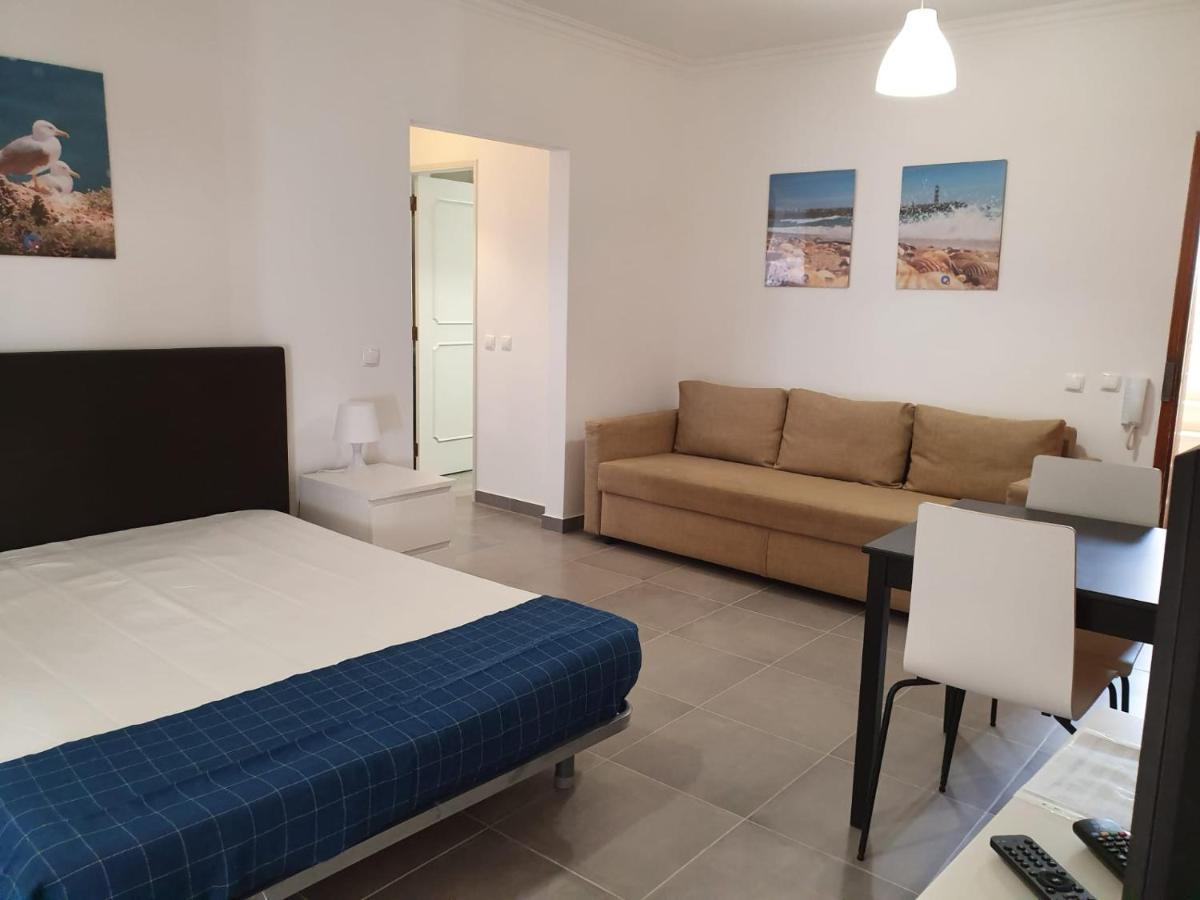 Varandas Do Mar 3- Remodelado, Wifi, 150Mt Praia Quarteira Exteriör bild